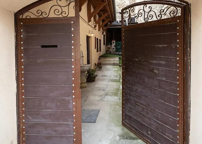 Muzsa Vendeghaz Apartment